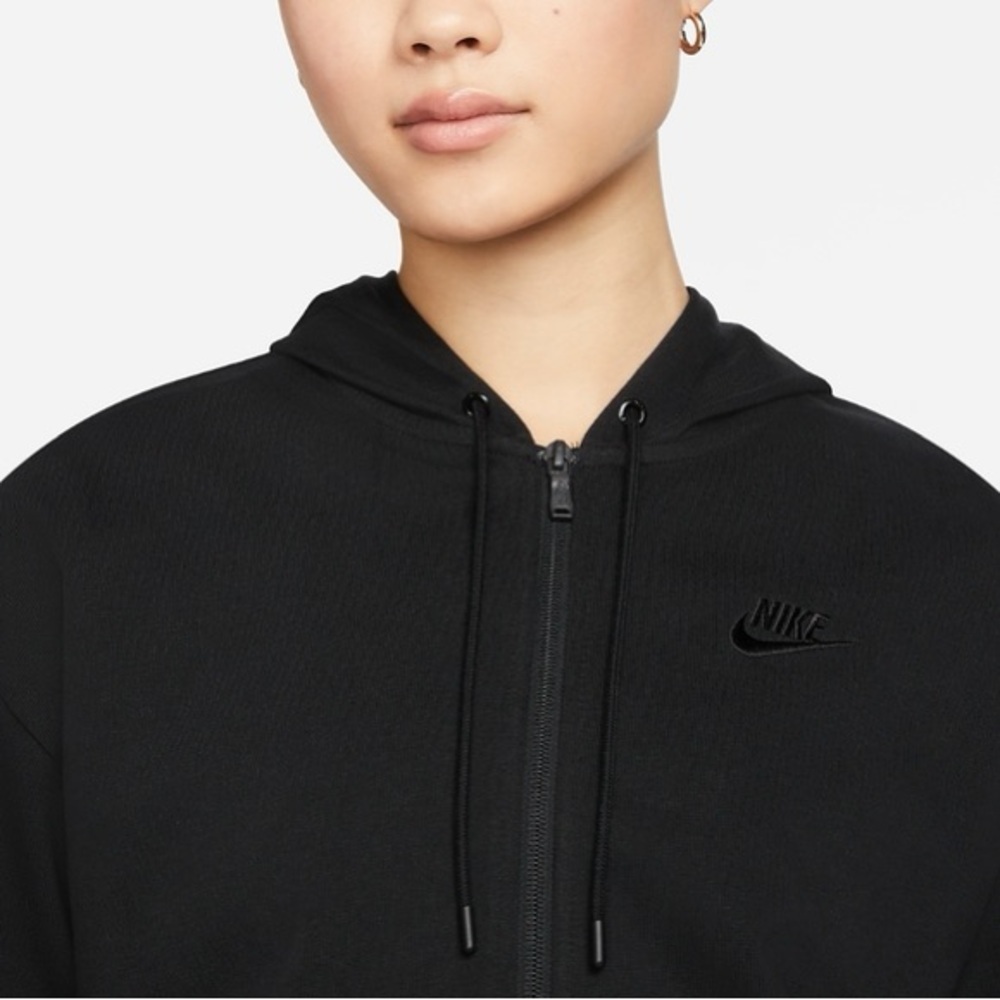 Nike Women's Black Zip-Up Hoodie - Picture 3 of 9